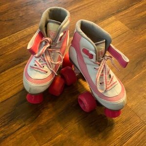 FIRESTAR RollerDerby skates
